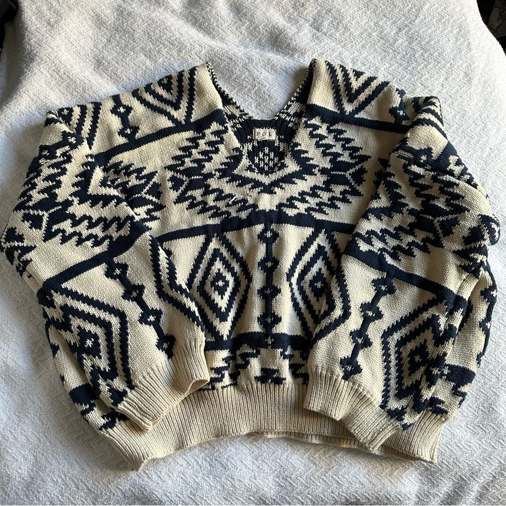 POL women’s sweater